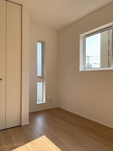 南西側洋室⑤　令和８年3月撮影