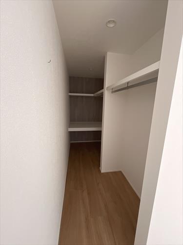 ウォークインクローゼット　令和８年3月撮