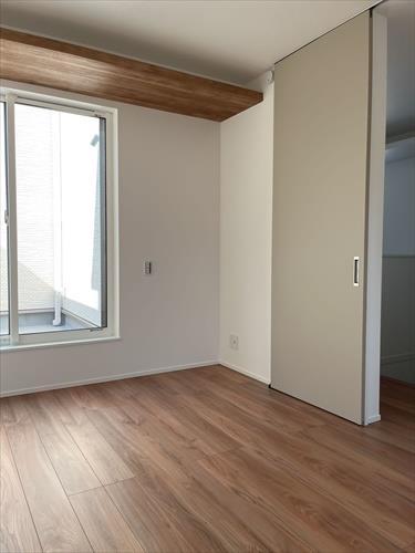 北東側洋室②　令和８年3月撮影