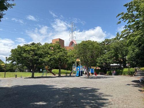 洋光台駅前公園まで720m