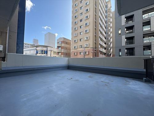 南西側ルーフバルコニー