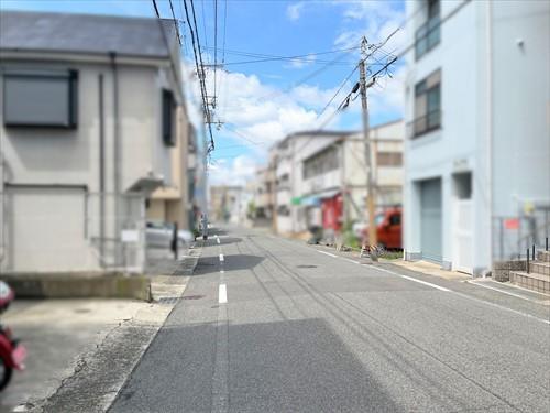 前面道路（2025年5月撮影）