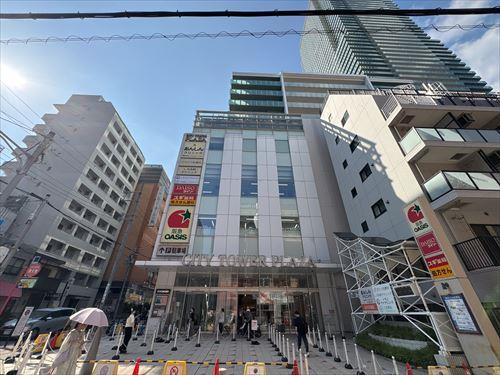 阪急オアシス神戸旭通店　徒歩9分
