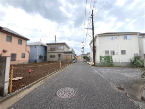 前面道路（2025年8月撮影）