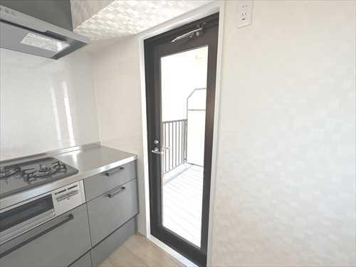 キッチン横勝手口