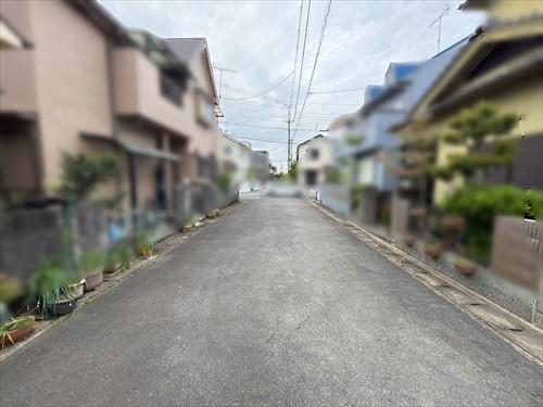 前面道路（対象不動産側より撮影）