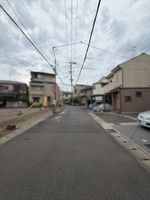 北東側道路