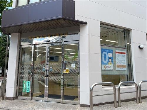昭和信用金庫京橋支店 170m