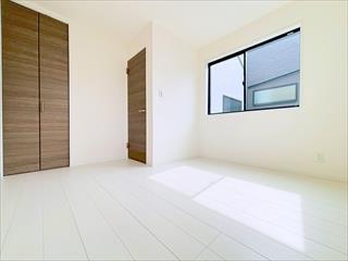洋室：5.5帖