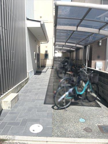 エントランス・自転車置場