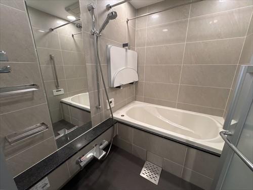 浴室（浴室暖房乾燥機付き）