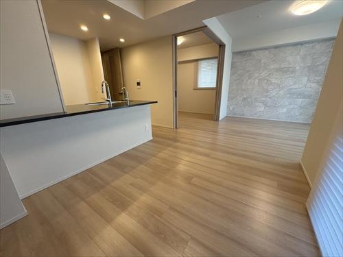 リビングダイニング約15.4帖①