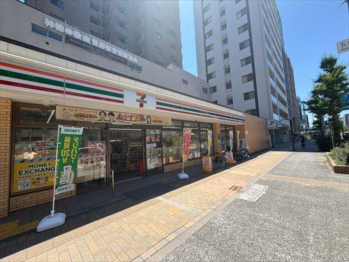 セブン-イレブン烏丸五条店まで210ｍ