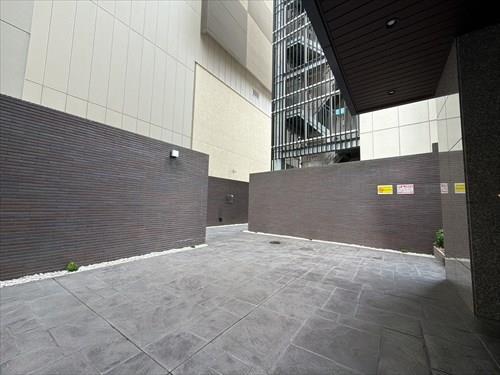 駐輪場出入口