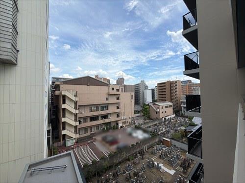 東向きバルコニーからの眺望