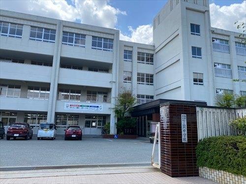 下山門中学校790ｍ