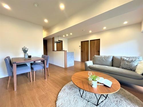 LDK　約16.7帖　別角度