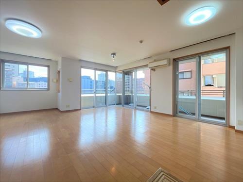 リビングダイニング