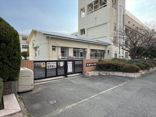百道浜小学校（270m）