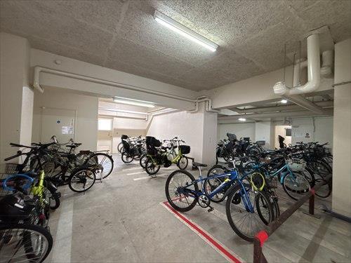 駐輪場
