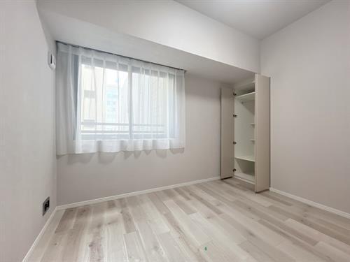 （玄関横）洋室約6.0帖