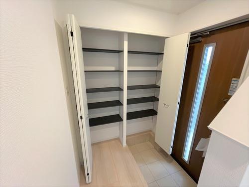 シューズボックス