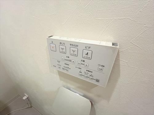 温水洗浄機能付き便座