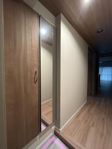 下足入（玄関）