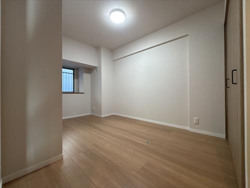 洋室（約5.5帖）