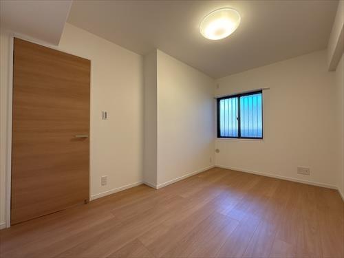 洋室（約6.2帖）