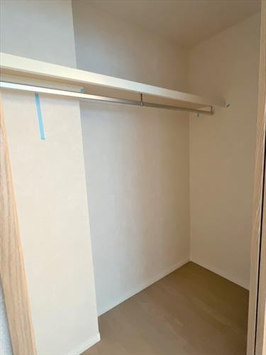 洋室約5.7帖　収納