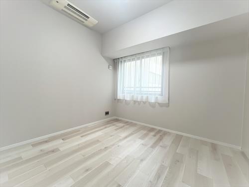 （玄関横）洋室約6.0帖