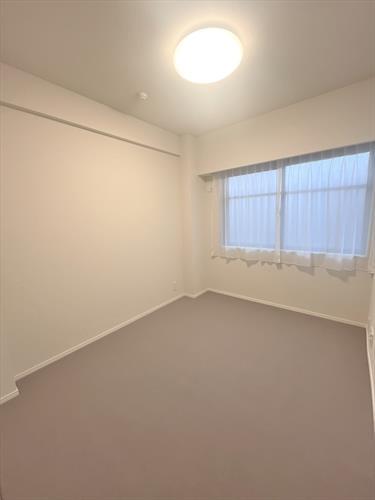 洋室（約5.3帖）