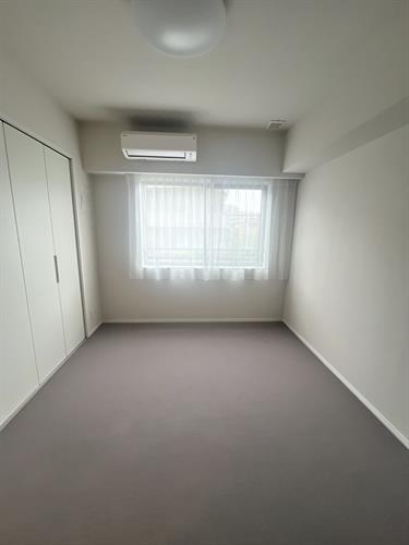 洋室（約5.7帖）