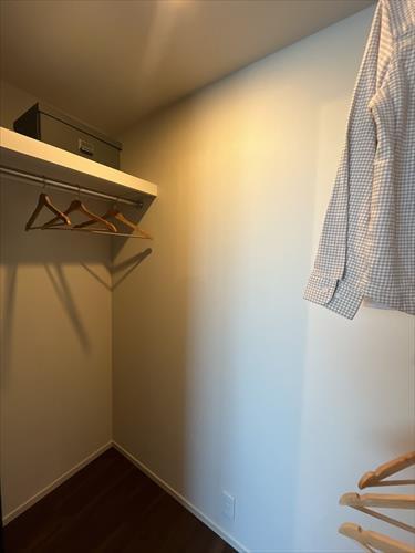 洋室　約6.1帖　WIC