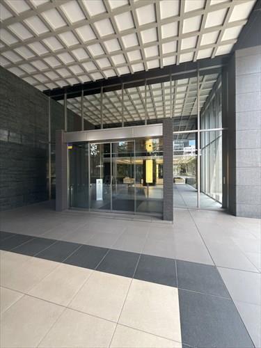 マンションエントランス