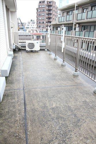 北東側ルーフバルコニー
