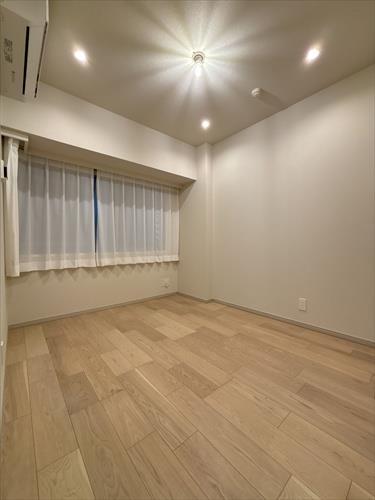 洋室北西向き(約5.3帖)(1)