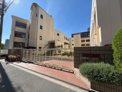 大阪市立中央小学校470m 大阪市立中央小学校470m