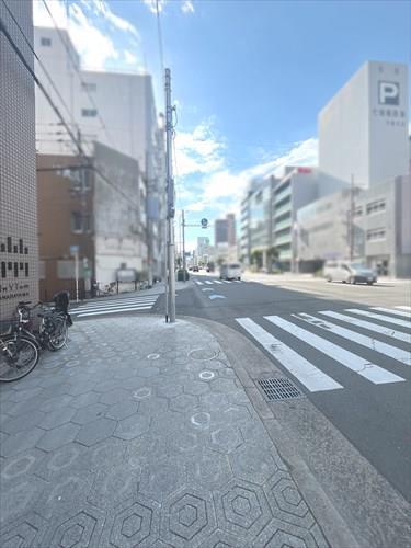 北側前面道路