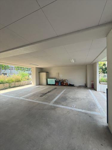 敷地内駐車場