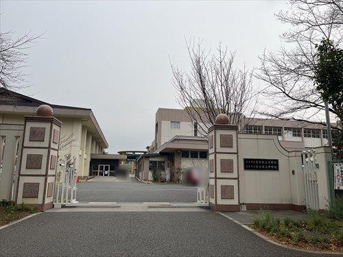 奈良市立富雄第三小中学校