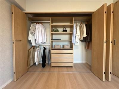 洋室約6.6帖　収納