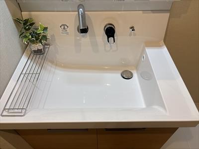 洗面台　シャワー付き水栓