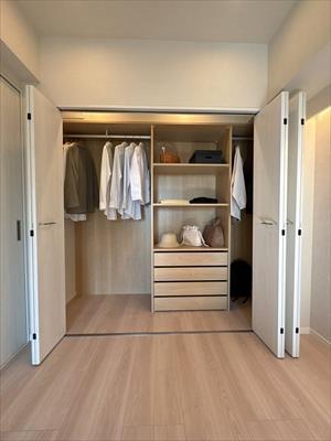 洋室約5.9帖　収納