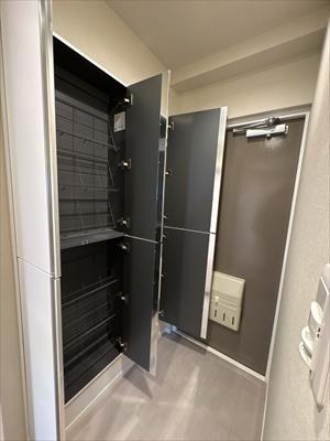 シューズボックス