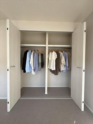 洋室5.2帖　収納