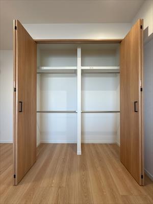 洋室約6.0帖　収納