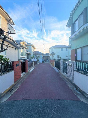 前面道路(2026年2月撮影）