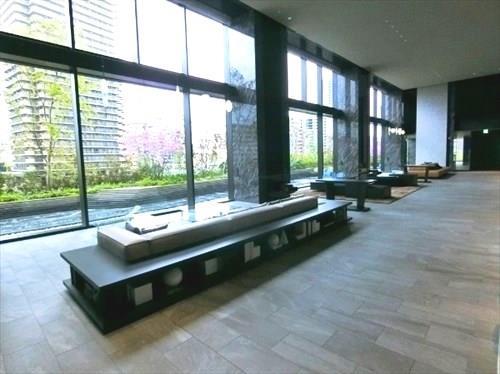 2階エントランス